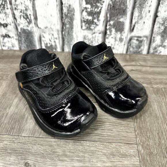 NIKE Air Jordan 11 CMFT Low Shoes Sneakers CZ0906-007 Infant Toddler Size 6C - Picture 3 of 8